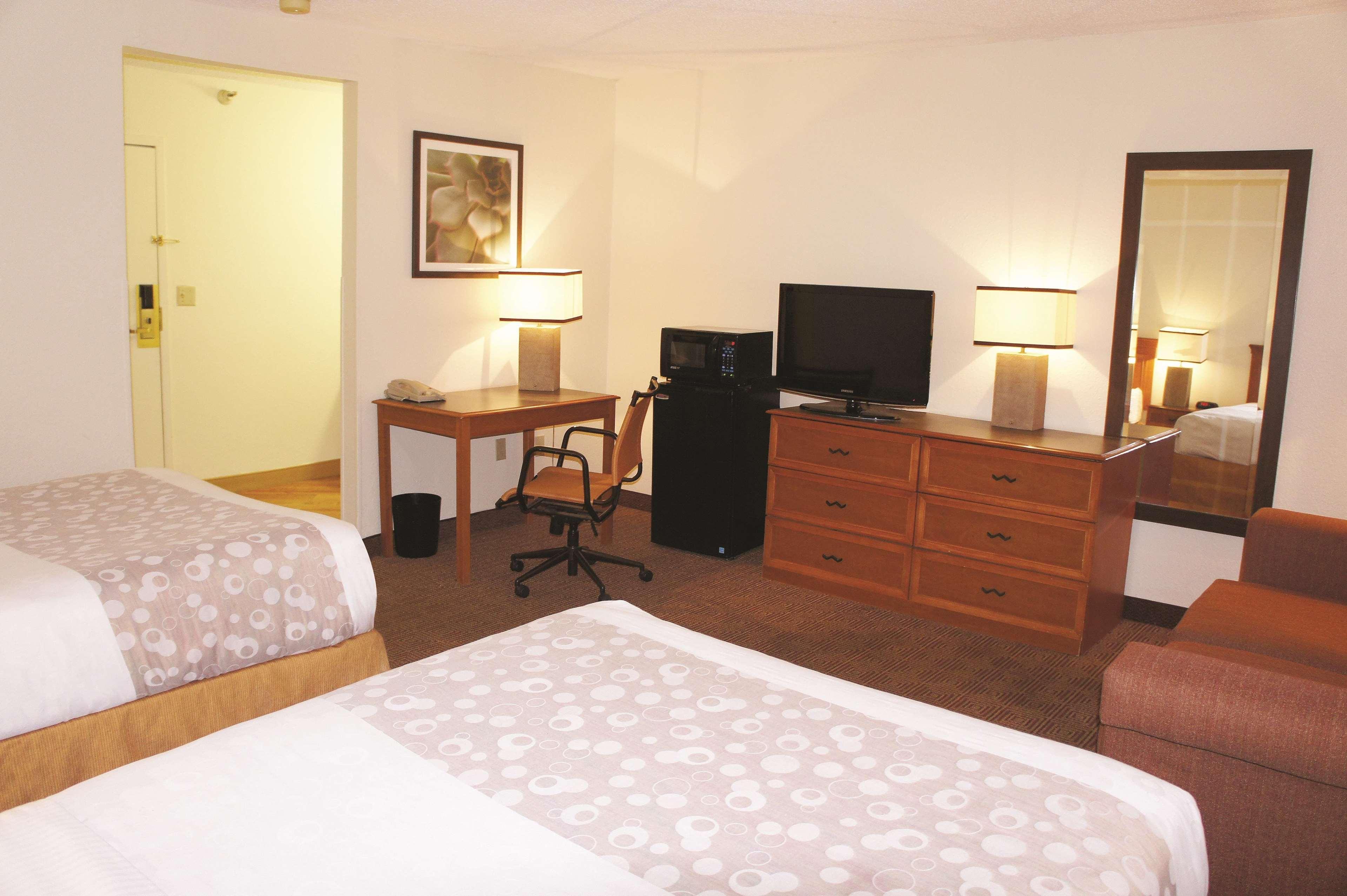 La Quinta Inn By Wyndham Kansas City North North Kansas City Eksteriør bilde